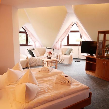 Lengefeld  Hotel Waldesruh מראה חיצוני תמונה