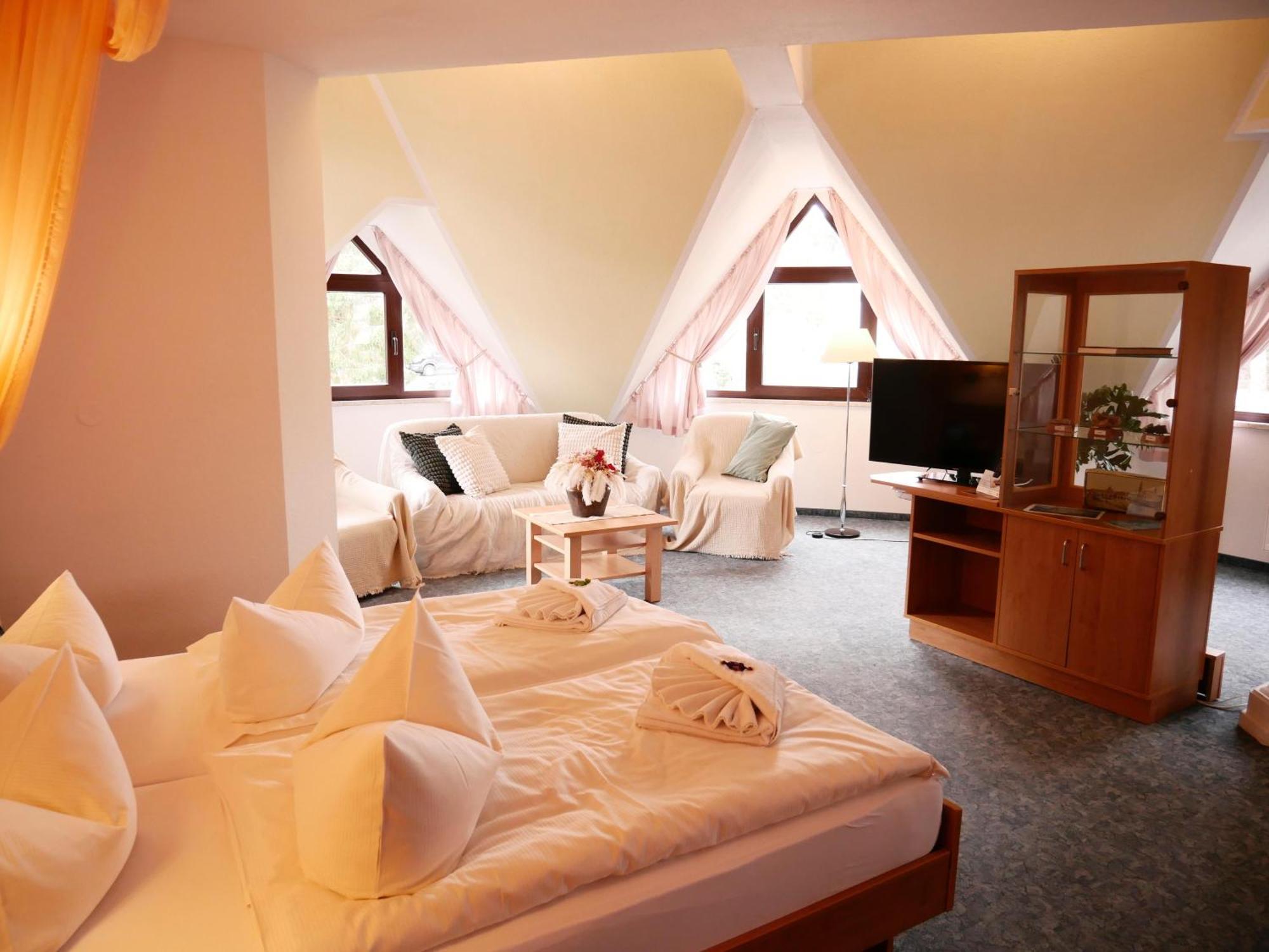 Lengefeld  Hotel Waldesruh מראה חיצוני תמונה